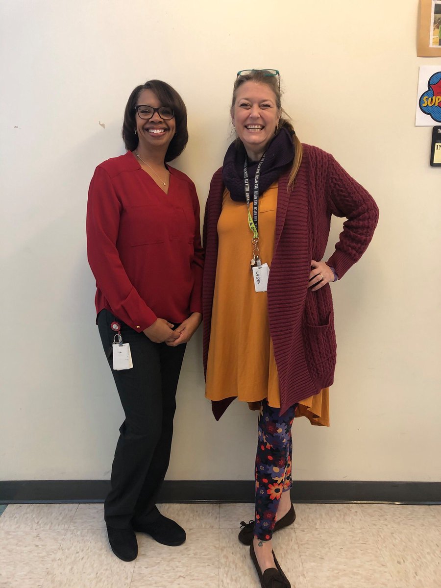 Congratulations to our Teacher and Instructional Assistant of the Year!! We are so happy to have you represent Sunset Park🦈🥳 👩🏻‍🏫 #NHCSchat @AliceCarney202