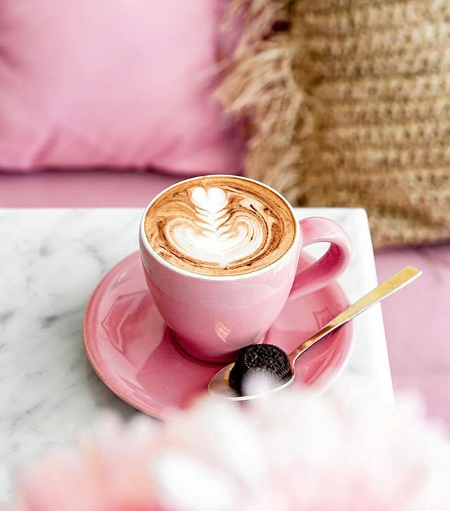 somerfield_beau's tweet photo. We'll take 20 ☕💕 #hairhacks #beautytips #keepsmiling #beautiful https://t.co/5GV4nH6ewJ