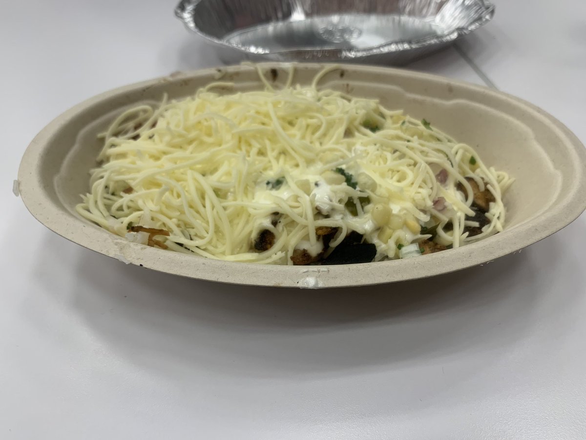 noahkam's tweet photo. @ChipotleTweets tired of paying full price for a half of a bowl. Bowling green chipotle needs some help. https://t.co/4rT4Pn8vlV
