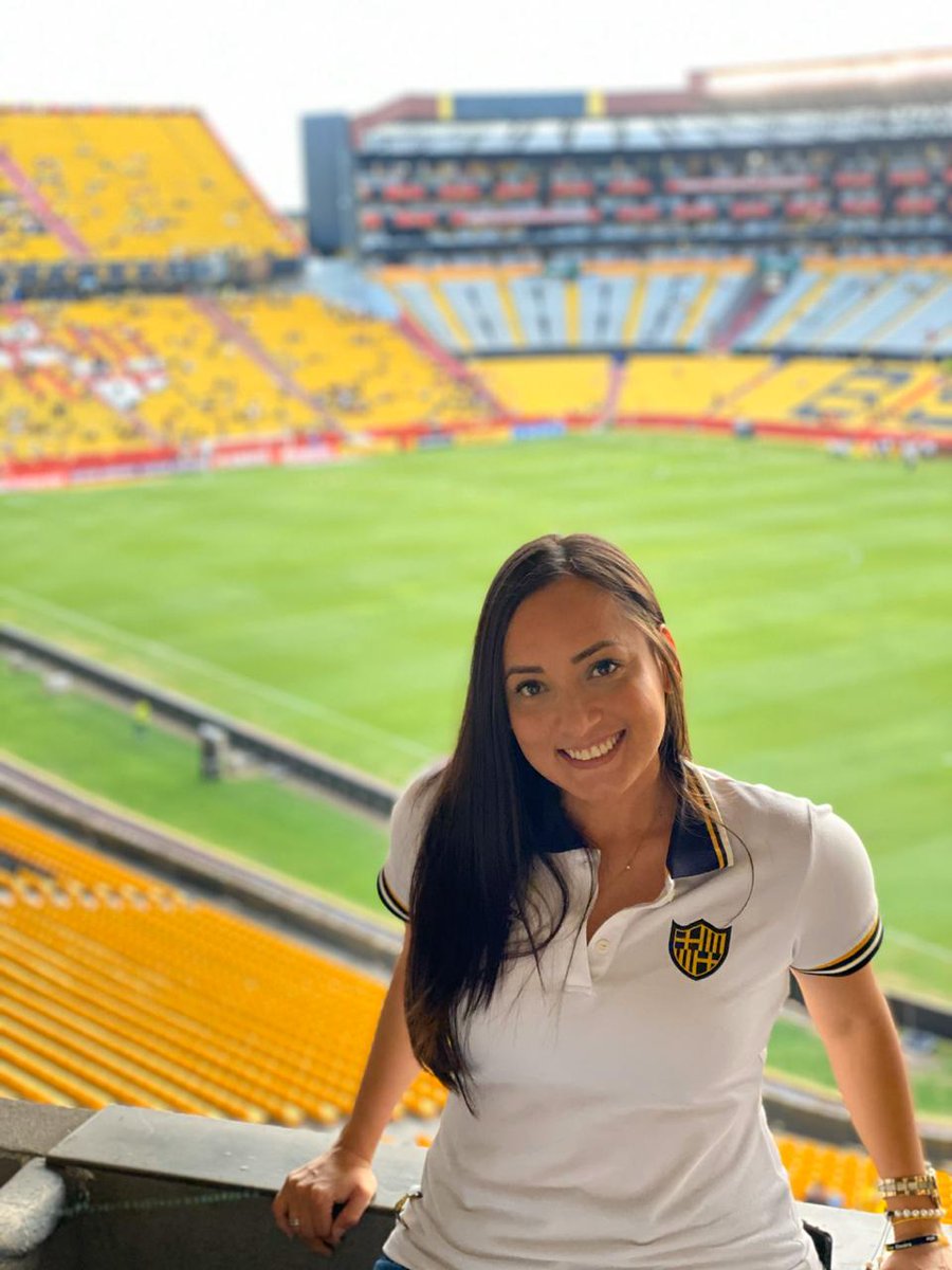 lucecitapino's tweet photo. El corazón es amarillo 💛 #BSC https://t.co/AzlPDXNSyg