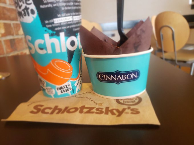 Lunch vibes hehehehe peep that Cinnabon! #cinnabon #schlotzskys #yummy #delicious #foodporn https://t<a href="/tag/cinnabon"class="tags">#cinnabon</a><a href="/tag/foodporn"class="tags"><span>#foodporn</span></a><a href="/tag/delicious"class="tags"><span>#delicious</span></a><a href="/tag/yummy"class="tags"><span>#yummy</span></a><a href="/tag/schlotzskys"class="tags"><span>#schlotzskys</span></a>