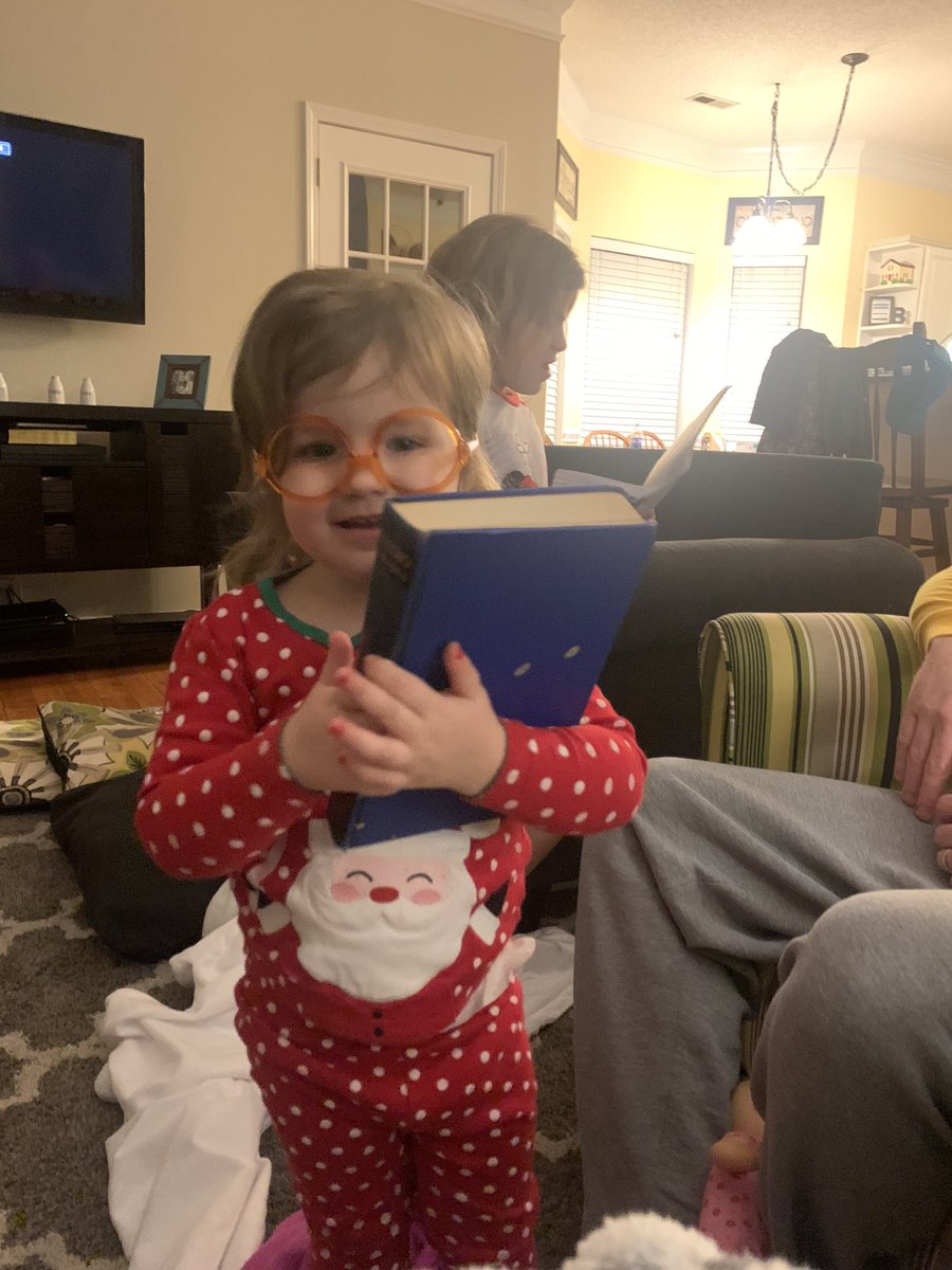 dgbellar's tweet photo. Starting the ❤️ for 📖 early. And celebrating 🎅🏻 all year long! #eagerreader https://t.co/wcX6kA3I0m