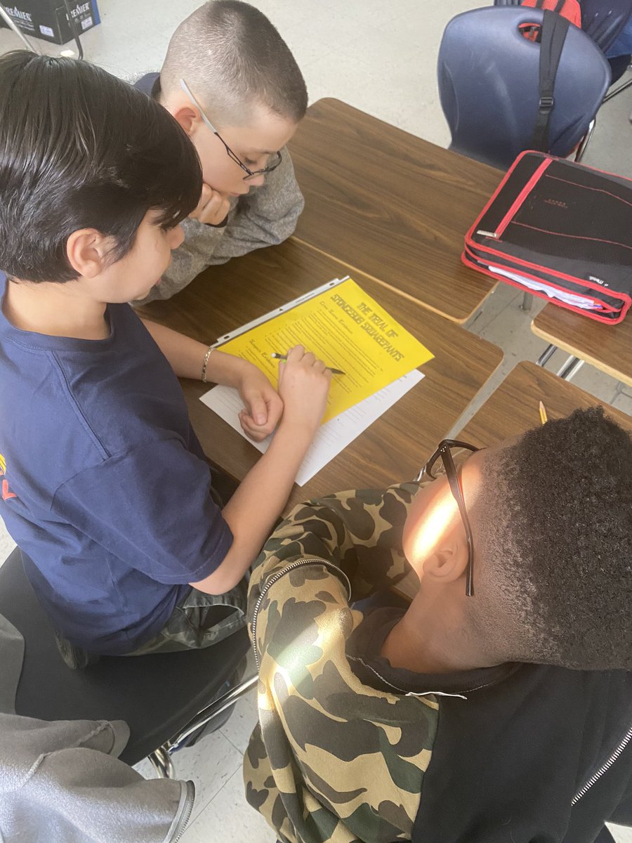 mrs_redgate's tweet image. Who murdered Mr. Krabs??? “The Trial of Spongebob Squarepants” was so fun today! My kids loved pretending to be defense &amp;amp; prosecution lawyers and defending their claims with evidence! 🍍⚖️
#JordanMSLegends #FlyingVees