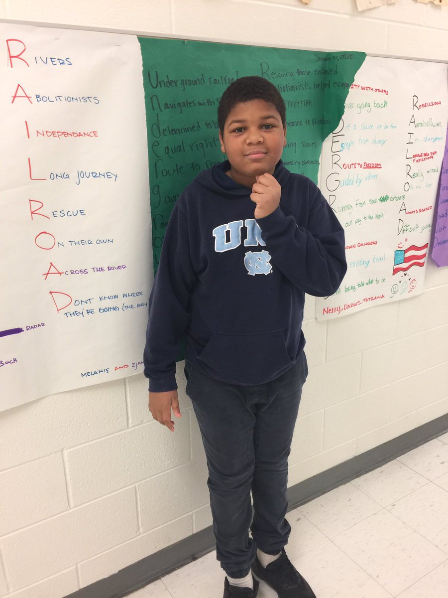 BulldogAcademy_'s tweet photo. AL Stanback Middle sends a shout out to Mr Brian Davis’ class today for Skyping with Partnership for Families, Children and Adults-Deaf Services! Ms Tara Ballard taught about the Deaf Community and several words in sign language! Way to teach out of the box Mr Davis. https://t.co/RgsSIxcoVO