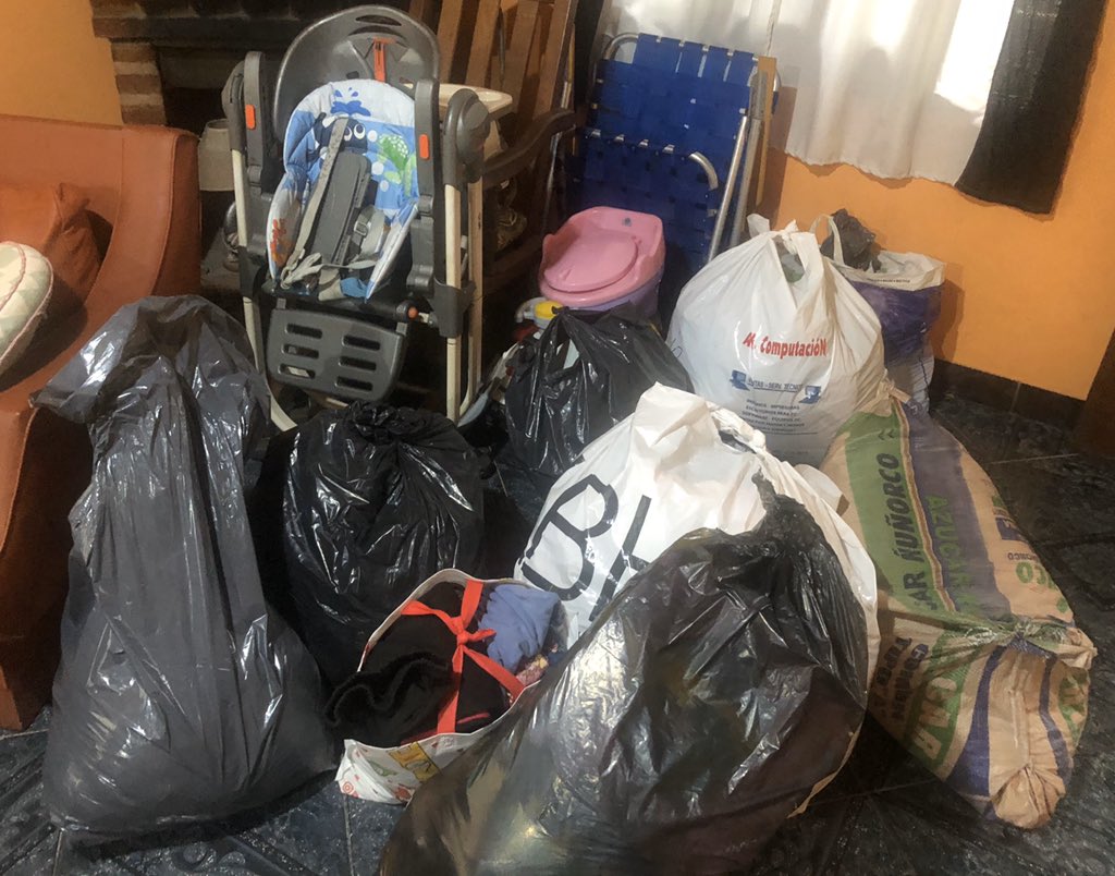 Muchas gracias a los socios de <a href="/CIDEDFA/">CIDEDFA</a> por la colaboración al Merendero Pancitas Contentas. Entre todos podemos hacer algo por los niños.!!! #AyudaConUnRT  así el próximo mes vamos con más cosas que este...