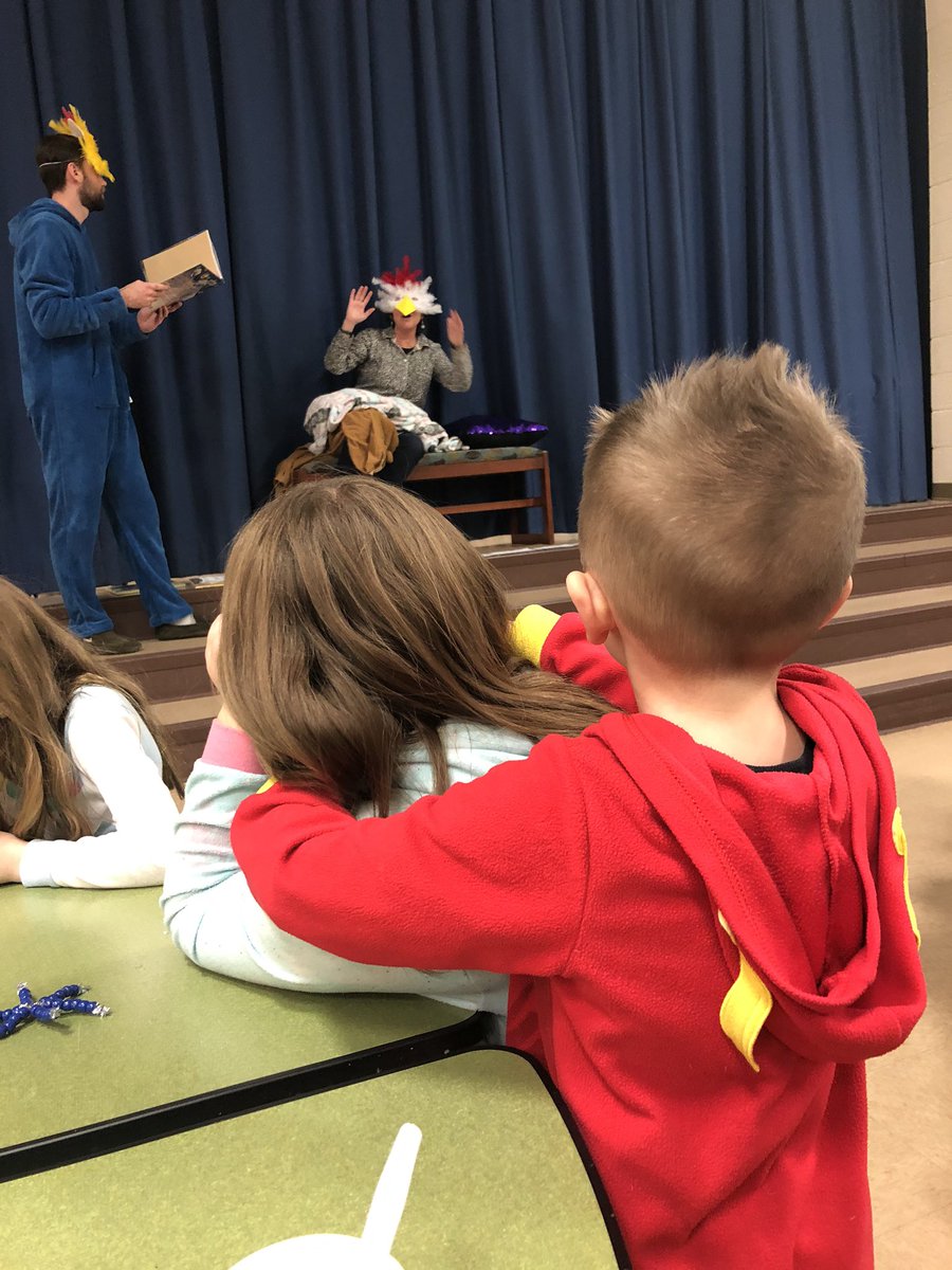 Sibling love at <a href="/SouthgateTigers/">Southgate Elementary</a> pajama reading night #AACPSAwesome #AACPSReadWithMe