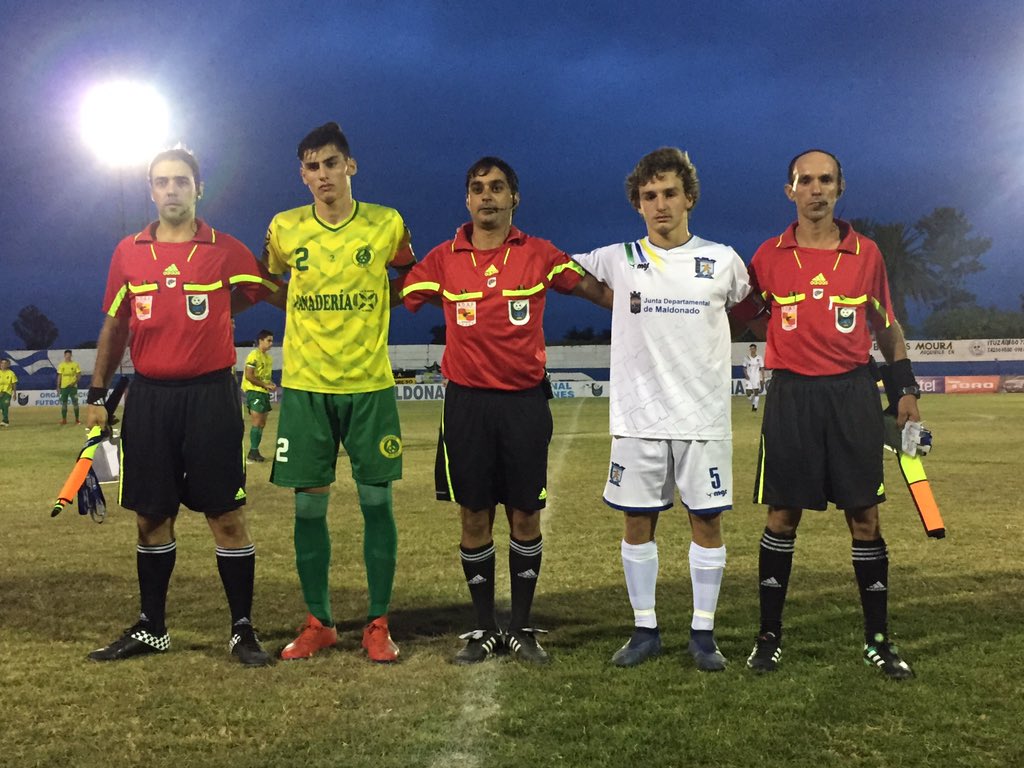 #CopaOFI - #SUB17 

Final del PT en San Carlos. 

Canelones del Este derrota 1-0 a Maldonado con gol de Brandon Palabes a los 8’.