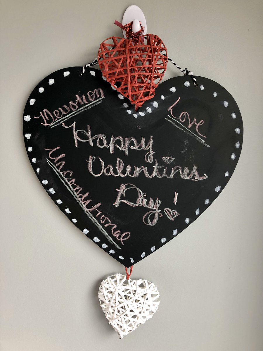 #valentinesday2019 Treat your Special Someone right @MariJSalon in #plainvillect Gift Certificates Always Available!
#southingtonct #berlinct #farmingtonct #avonct #bristolct