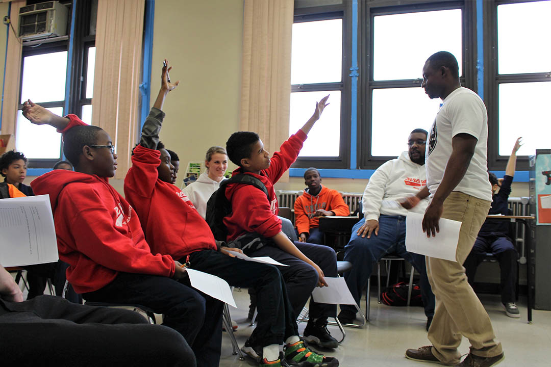 jomoworks's tweet photo. @threadsMSU is a group mentorship program, where university undergraduates partner with urban middle school boys around the academic, social, and community issues that impact the mentees’ growth and development as young men. https://t.co/5MABjDqLP8