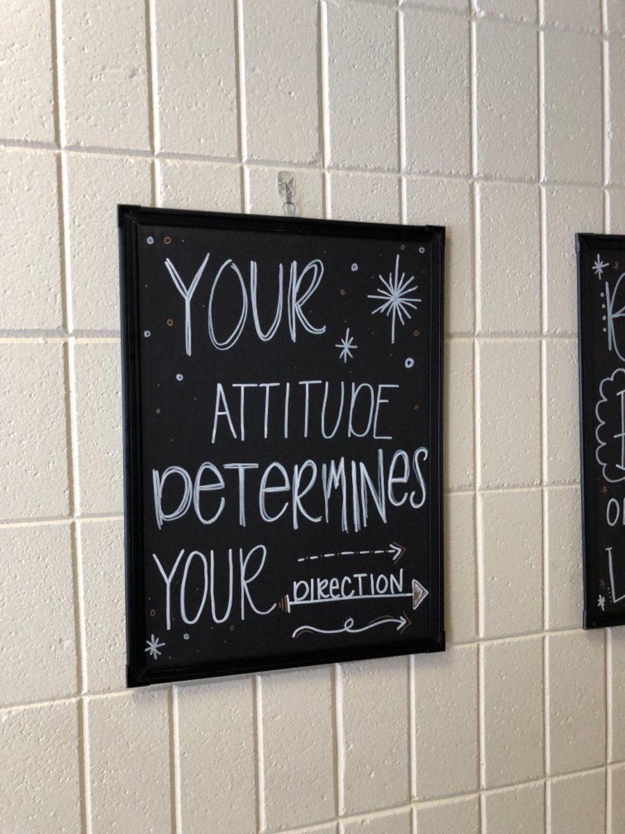 OES220's tweet photo. Positive Messaging for Kindness Week at OES! #oes220 https://t.co/7A1vJ4C0yH