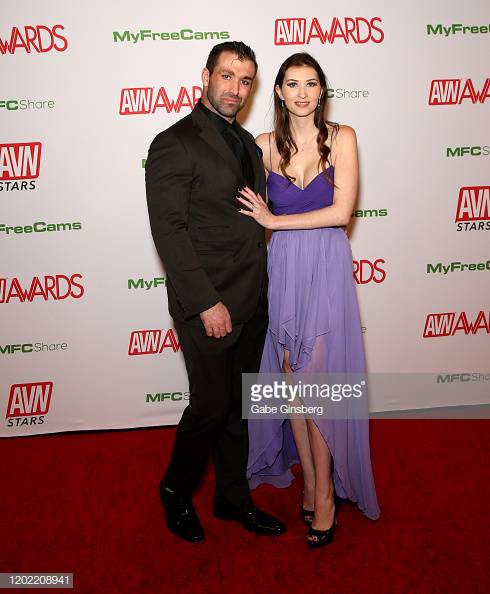 Found a couple more from the red carpet @thycallmehotdog https://t.co/Cm713gpo0H<a class="tags" target="_blank" title="On Twitter" href="/?out=eyJ0eXAiOiJKV1QiLCJhbGciOiJIUzUxMiJ9.eyJpYXQiOjE3MjA5NDUwMzYsImlzcyI6InR3cG9ybnN0YXJzLmNvbSIsIm5iZiI6MTcyMDk0NTAzNiwiZXhwIjoxNzUyNDgxMDM2LCJyZWRpcmVjdF91cmwiOiJodHRwczovL3R3aXR0ZXIuY29tL3RoeWNhbGxtZWhvdGRvZyJ9.8je9JxJstroS4r43iJhH4u6lZB9lkEPP0xpe0c3fDbFZKiLGQf4cT1XPmA9EjHmDXhGD24I3Whd4R_u8m_-iOg">@thycallmehotdog</a>
