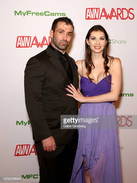 Found a couple more from the red carpet @thycallmehotdog https://t.co/Cm713gpo0H<a class="tags" target="_blank" title="On Twitter" href="/?out=eyJ0eXAiOiJKV1QiLCJhbGciOiJIUzUxMiJ9.eyJpYXQiOjE3MjA5NDUwMzYsImlzcyI6InR3cG9ybnN0YXJzLmNvbSIsIm5iZiI6MTcyMDk0NTAzNiwiZXhwIjoxNzUyNDgxMDM2LCJyZWRpcmVjdF91cmwiOiJodHRwczovL3R3aXR0ZXIuY29tL3RoeWNhbGxtZWhvdGRvZyJ9.8je9JxJstroS4r43iJhH4u6lZB9lkEPP0xpe0c3fDbFZKiLGQf4cT1XPmA9EjHmDXhGD24I3Whd4R_u8m_-iOg">@thycallmehotdog</a>