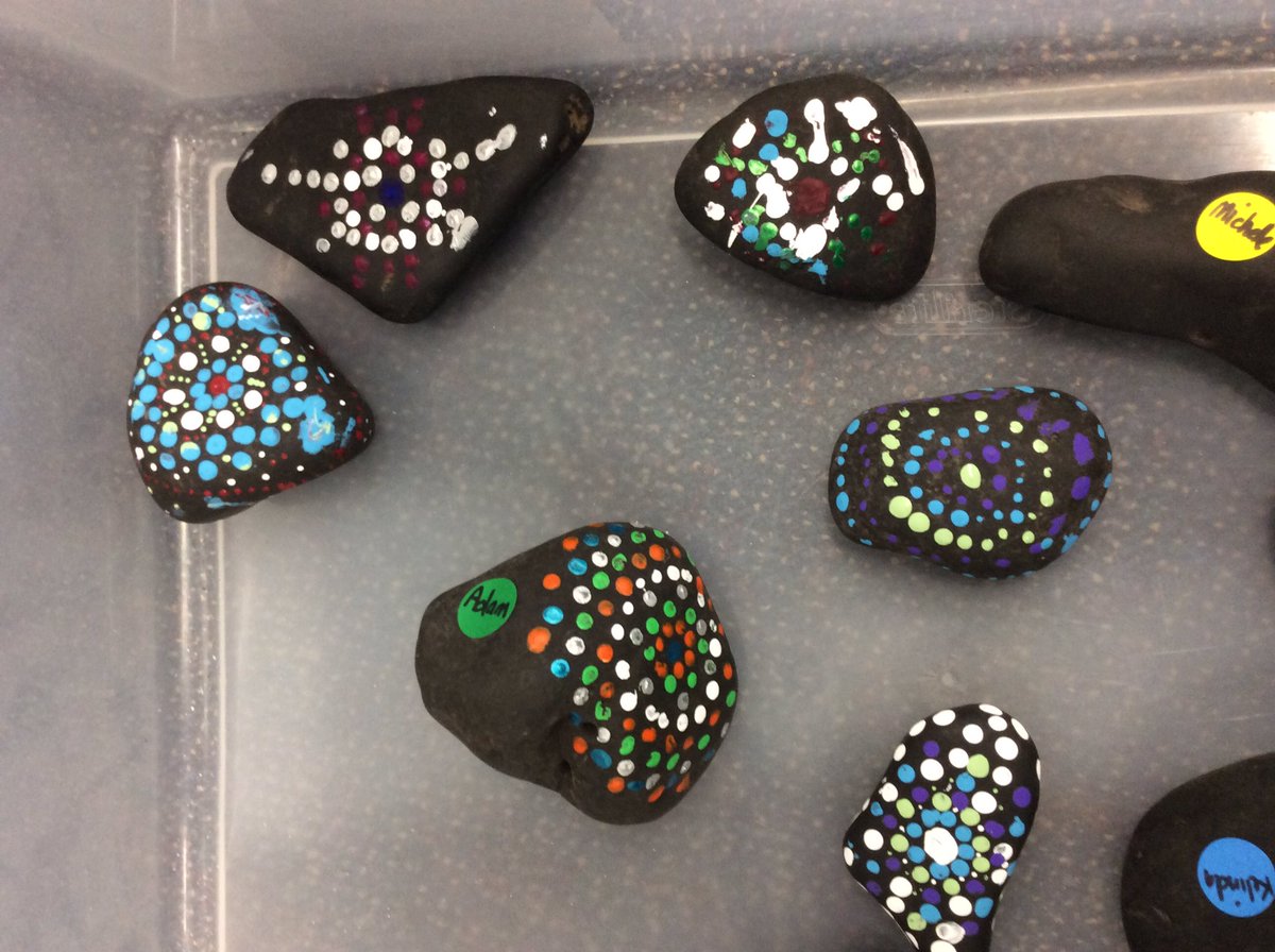 kleeald's tweet photo. #hathawayrocks#GATEPaintsRocks#TalentAlert
we are artists! 👨🏼‍🎨👩🏼‍🎨
Literally- Hathaway “Rocks”
Fast finishers had a chance to work on painting mandalas on black river rock today- I LOOOOVVVE THEM! It’s a blast working with Becky Hathaway- super artist! https://t.co/IXSV2uEjuQ