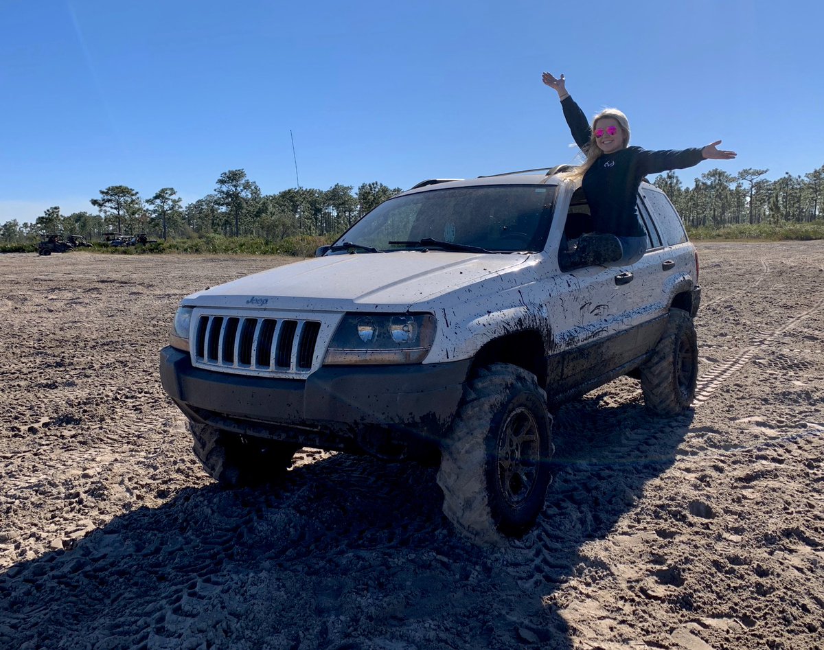 carleemarchetti's tweet photo. couldn’t quite say goodbye to her and now shes back better than ever🤩🥰 all thanks to my man @Garrett_elser https://t.co/A0AhYymzbU