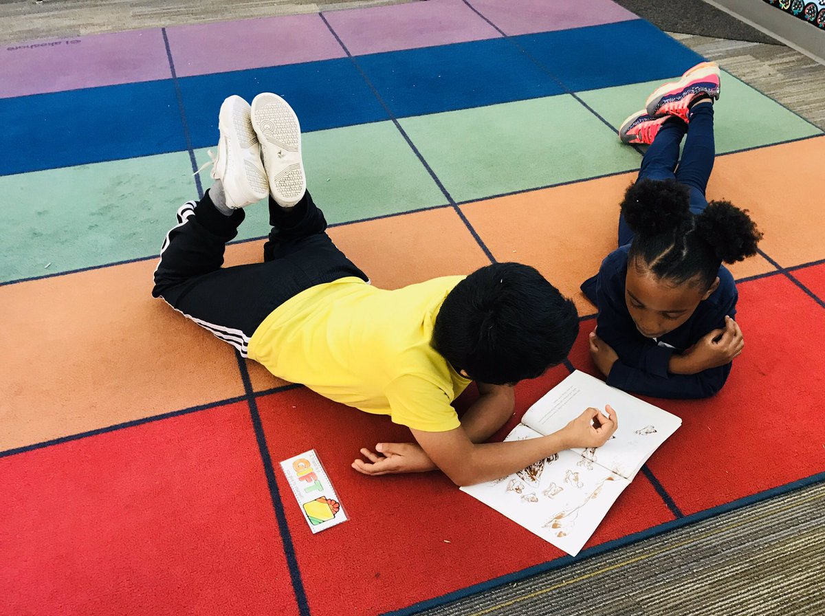 Seeing the gentleness they show reading with kindergarten buddies lifts my heart. Thanks <a href="/TeacherAlissa/">Alissa Nelson 🍏</a> for a great afternoon together! #youbelongCV <a href="/MagnoliaCVUSD/">Magnolia Elementary</a> <a href="/CajonValleyUSD/">CajonValleyUSD</a>