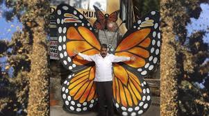 CompaRevolucion's tweet photo. Asesinaron al ingeniero agrónomo, especialista en fitotecnia egresado de la Universidad Autónoma de Chapingo y activista defensor de las #MariposasMonarcas Homero Gómez, durante 16 días de búsqueda se investigaron a 53 policías coludidos con las mafias de Michoacán.
#HomeroGómez https://t.co/7MhRsMsZbj