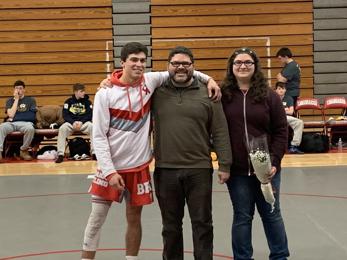 Congratulations to senior wrestler Draven Cruz and his family! <a href="/CanandaiguaCSD/">Canandaigua City School District</a> @BravesSupt <a href="/CABraves/">Canandaigua Academy</a>Wrestle @CABraves