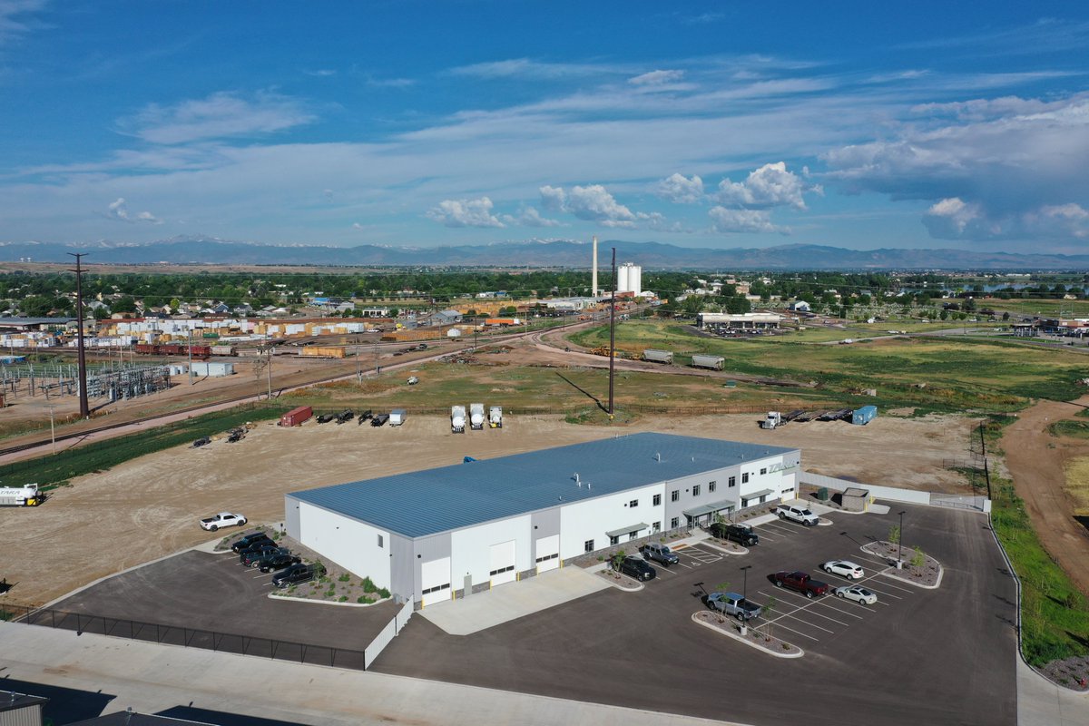 Evergreen_Ind's tweet photo. The 23,000sf  facility includes approx. 3,000sf of office space, wash bay, and workshop where TARA services oil field equipment.  TARA also utilizes a large storage yard to stage equipment for repairs and inspections. 

(cont. in thread) https://t.co/JQUurMLDa4