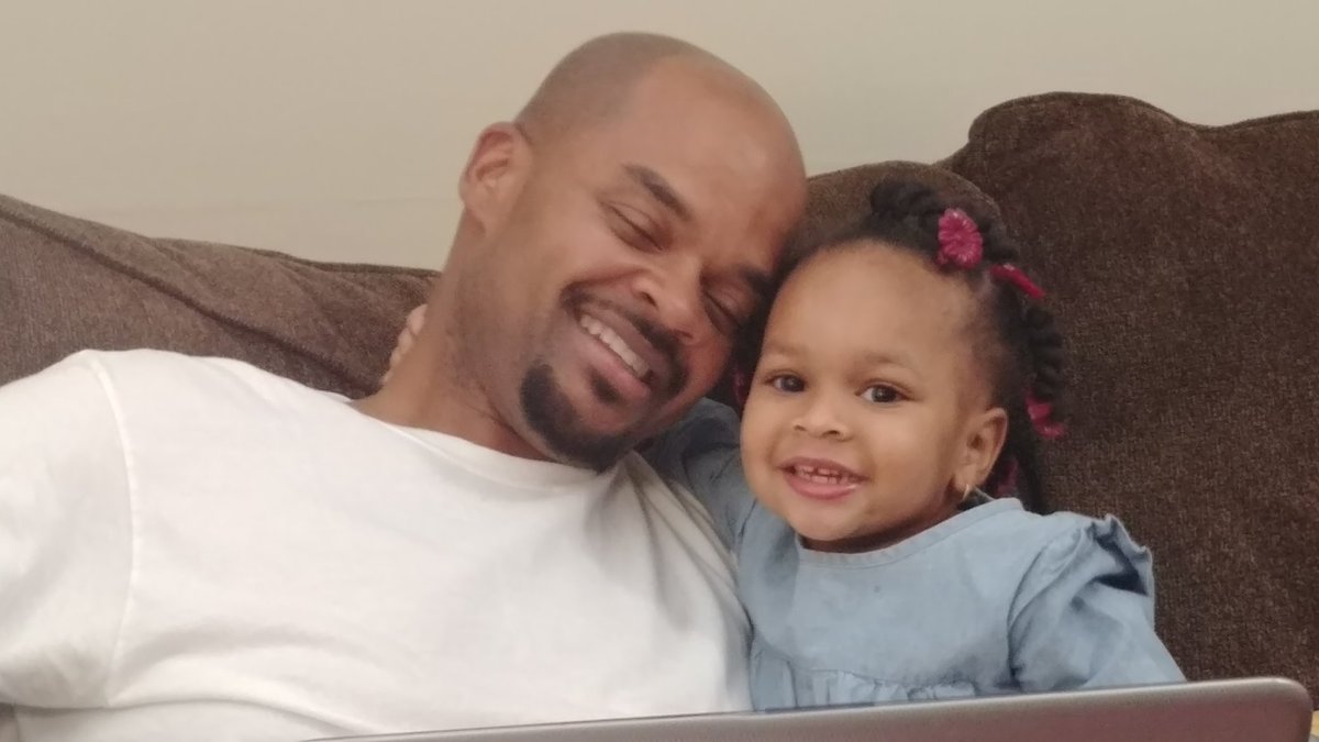 I love that they love each other!!! ❤❤❤#girlsdad