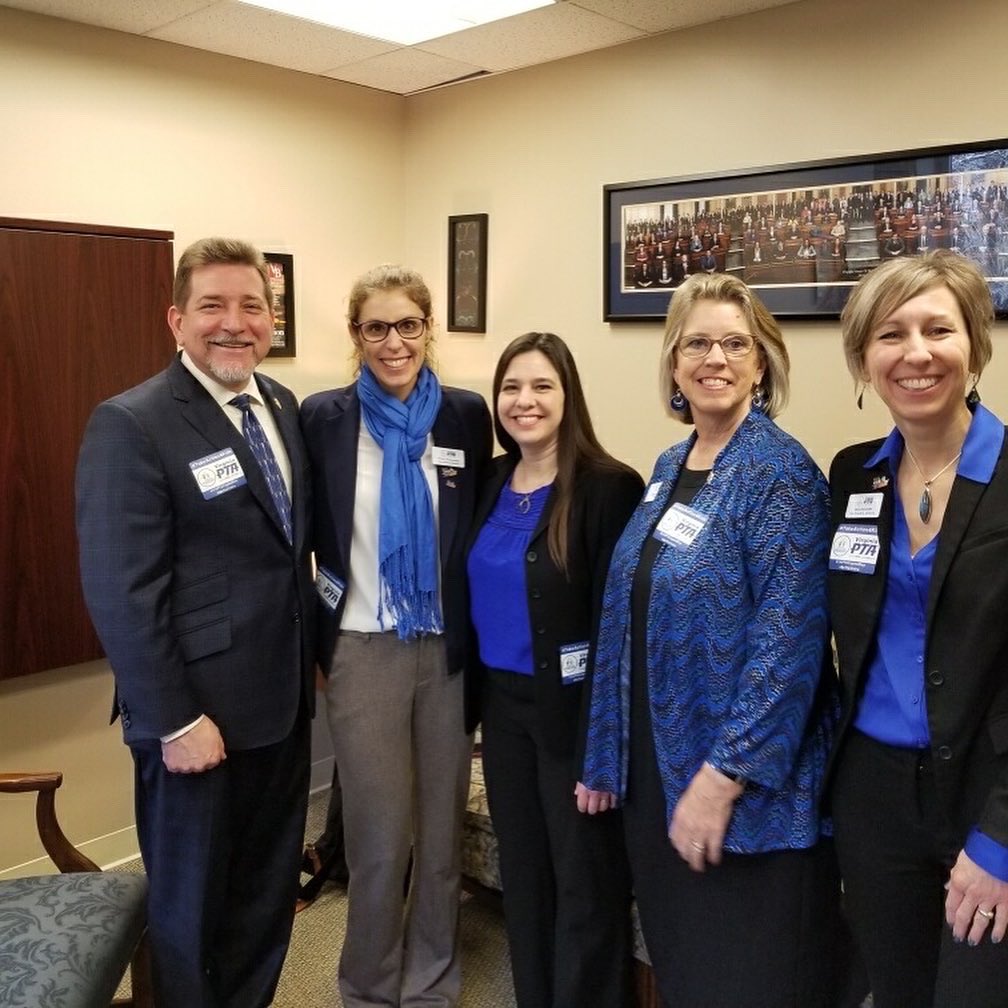 LoudounPTA's tweet photo. We enjoyed spending time with several members of the VA General Assembly this week during #VirginiaPTACapitolDay to share our legislative priorities with them.
#TakeAction4Kids #BeTheVoice #PTYAY #huntdistrictpta #virginiapta https://t.co/HzQJzDQRuf
