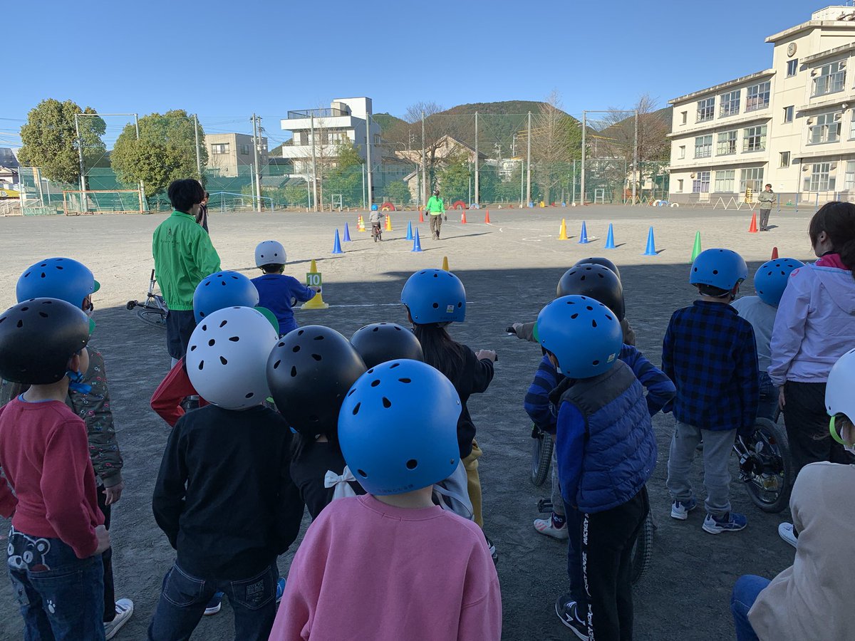 info_JMA's tweet photo. 静岡県静岡市よりGood morning! 本日1月30日（木）静岡市立井宮小学校で自転車キッズ検定正式授業を開催中。みんな元気に楽しく学んでいます😊 https://t.co/QmZ45omPQs