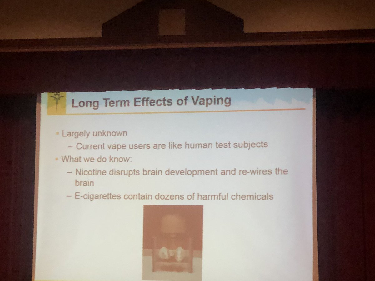 LehightonHighSc's tweet photo. Thank you @mystlukes Dr. Bratis for your informative presentation...#EducateYourself #stopjuuling https://t.co/2nEso4riVc