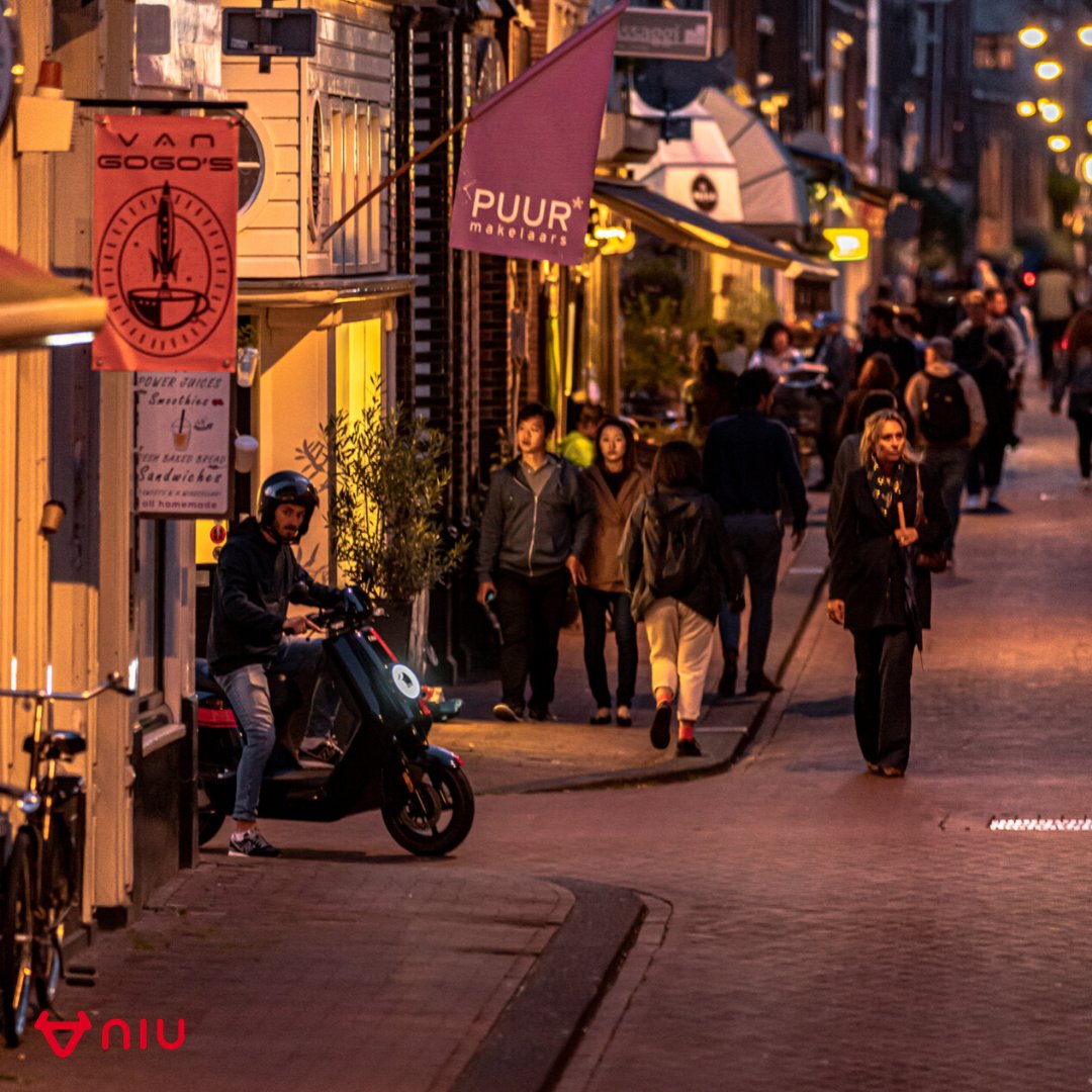 Peek-a-boo! 
.
.
.
.
📷<a href="/gabriel/">gabriel</a>.guita

#electricvehicle #ev #electricmoped #tesla #electric #emobility #zeroemissions #electricscooter #electriccars #electricvehicles #cars #ebike #scooter #escooter #zeroemission #eco  #teslamodel #tica #technology #electricbike #electricmobility