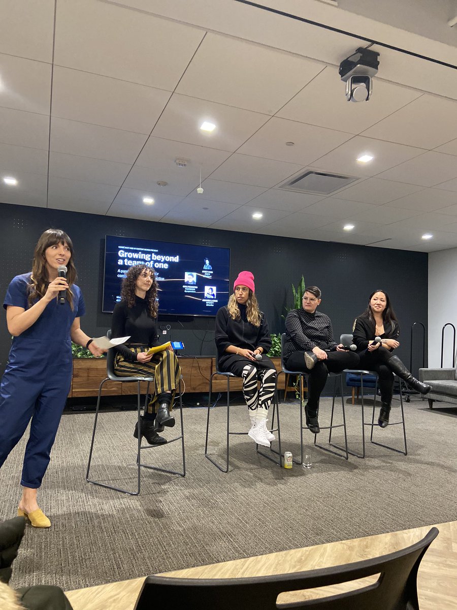 lmwirich's tweet photo. Amazing lessons @UXContent_NYC 🤗 How to tackle UX writing as a team of 1, and the importance of what we do. The panel is of course 10/10: @thejanet  @lasnika @yopensiero #uxwriting #thisisux #contentstrategy https://t.co/OQOdYgAIgO