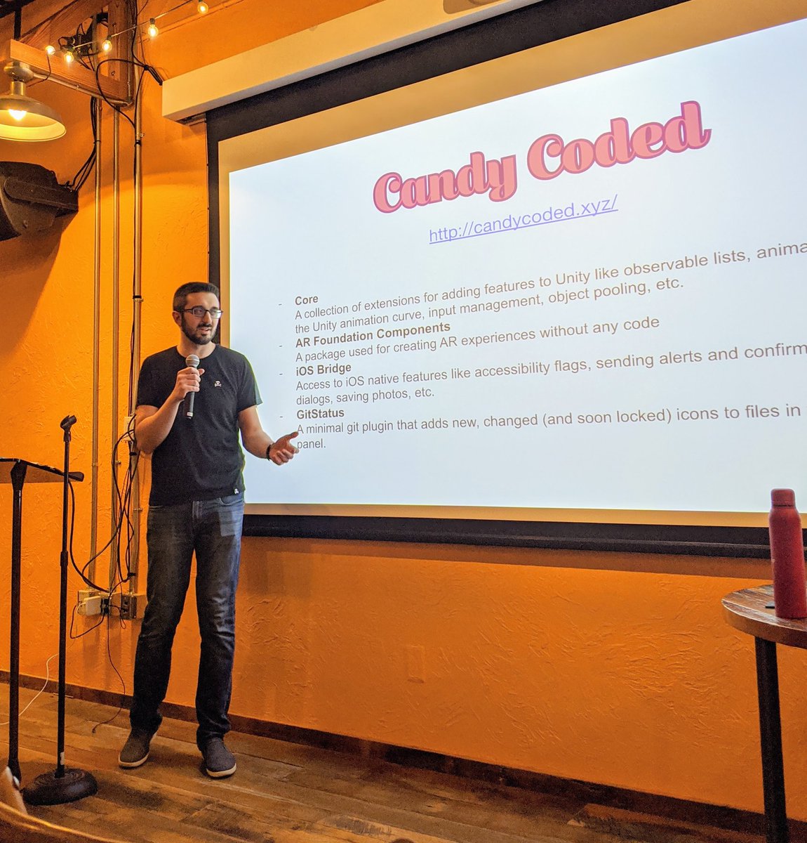 bethmezias's tweet image. Dishing with @neogeek and the @BosUnityGroup about #Unity 2019.3 (released yesterday) and how best to use the #PackageManager in it. Keep learning!