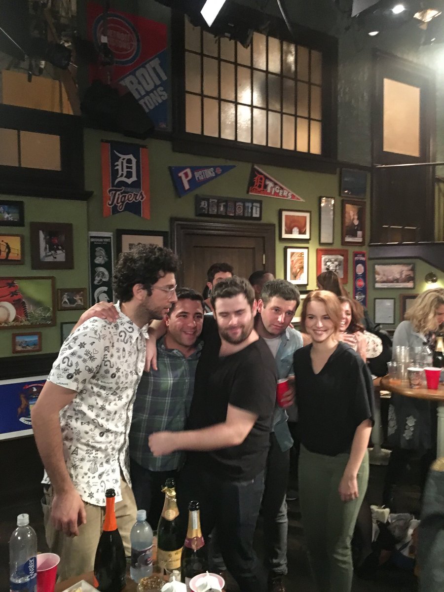 L_Peckham's tweet photo. @Buttwasted I was there! Miss this show like crazy! (And my long hair) #undateablelive https://t.co/3wifsBbQSR