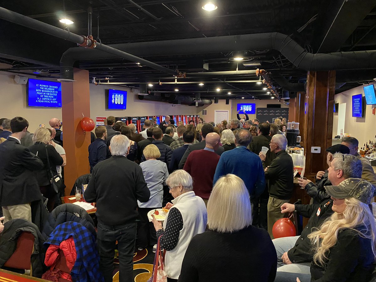 RockinghamYRs's tweet image. Great meeting with @GopHampton at Ocean Gaming! PACKED room tonight! Republicans are #hype to take back this great state! #nhpolitics