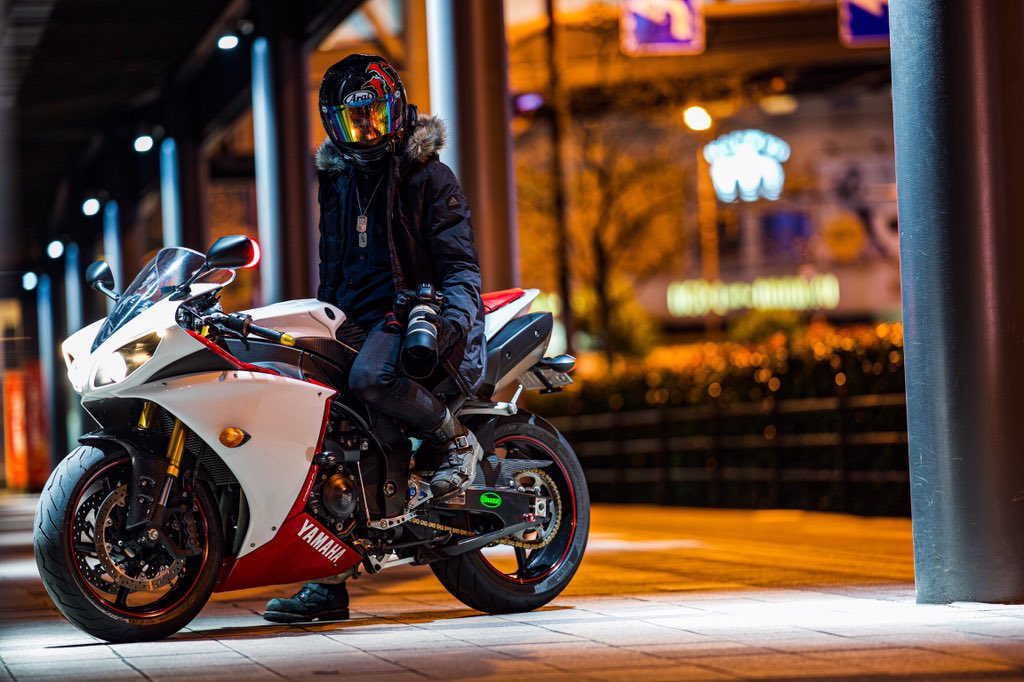Nobu 俺は バイク乗り って格好が好きじゃない ツナギと革系は除くけど バックとか手袋とかもそう やっぱり写真映えするのはお洒落な服装やし カジュアル ストリート スーツは ロケーションしっかり考えて撮る かっこいい は写真の出来に