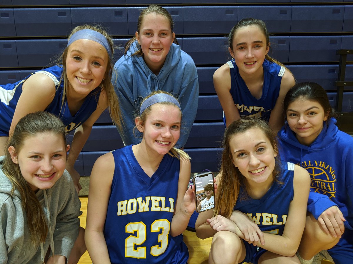 tcarl19's tweet image. Defense made this one happen! Proud of the way we never give up &amp;amp; leave it all on the court. You may not have seen it, but we all had #24 and #2 on our wrists tonight...be grateful for every day you have on the court and off 💜🏀💛💪💙 @fhladyvikingbb