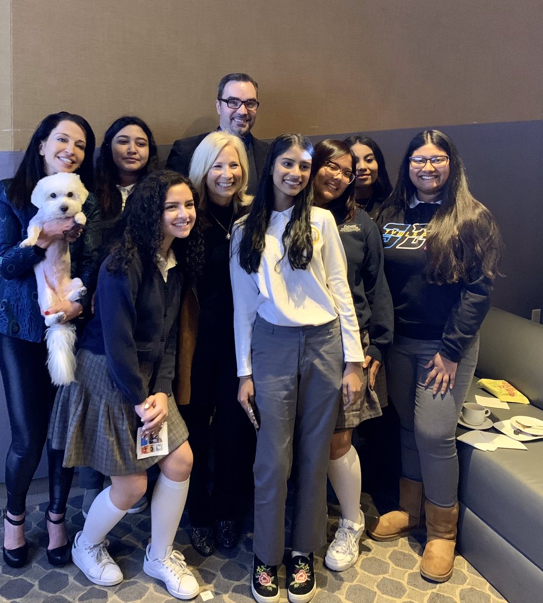 TheAngieBastian's tweet image. Hey Girls Who Code, I’m inspired by you! @CodingExchange bright ambitious powerful young women. #WEDO #choosewomen #womenWow  @coreclub NYC Love that you were inspired by the @Boomchickapop  story.