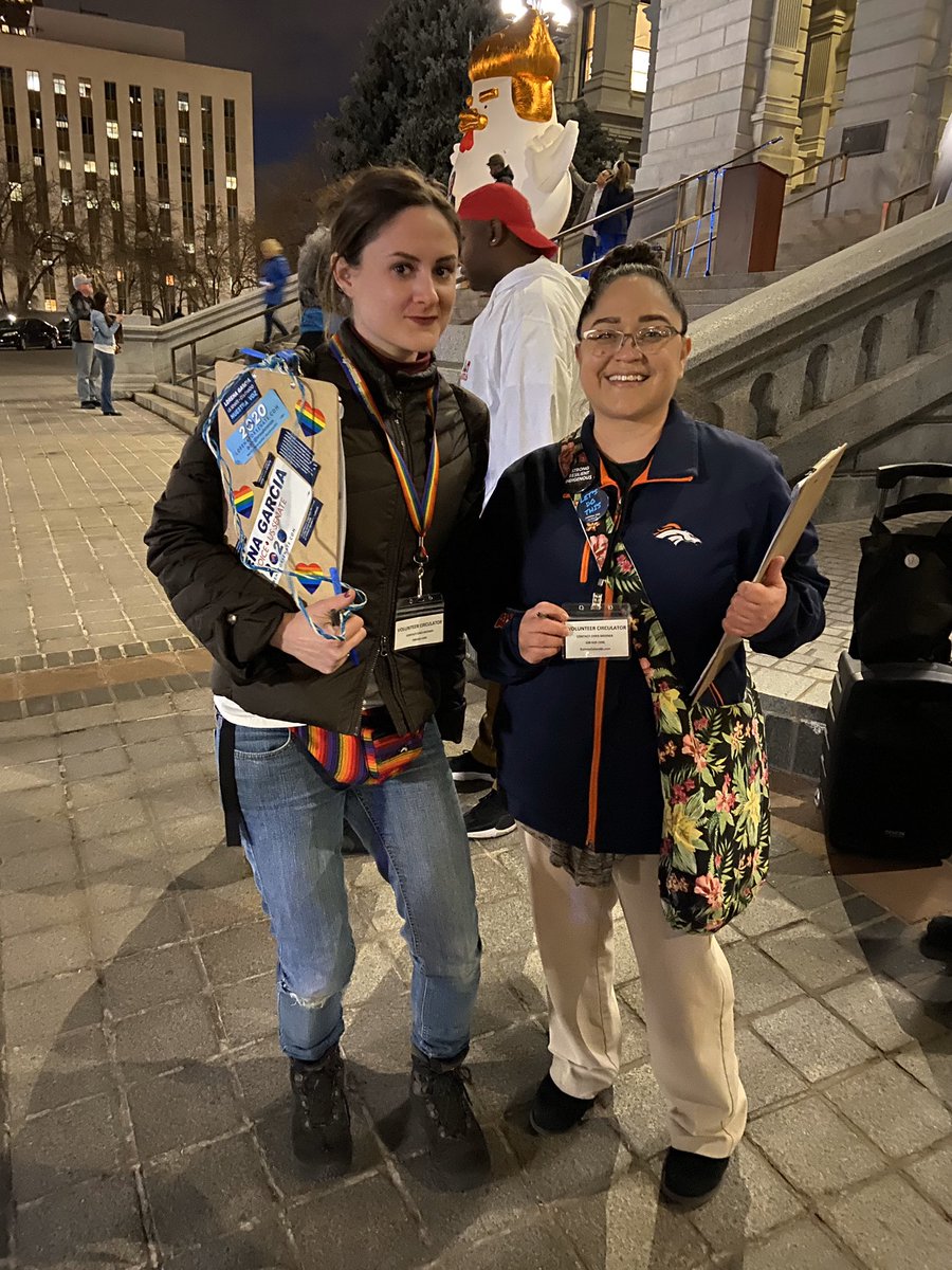 TeamLorena2020's tweet photo. Some of #TeamLorena2020 crushin the game collecting signatures at #ShamTrialRally in Denver tonight! 

#GoodbyeCory 👋🏽👋🏻👋🏿 👋🏾 https://t.co/MNWGsSmkZL
