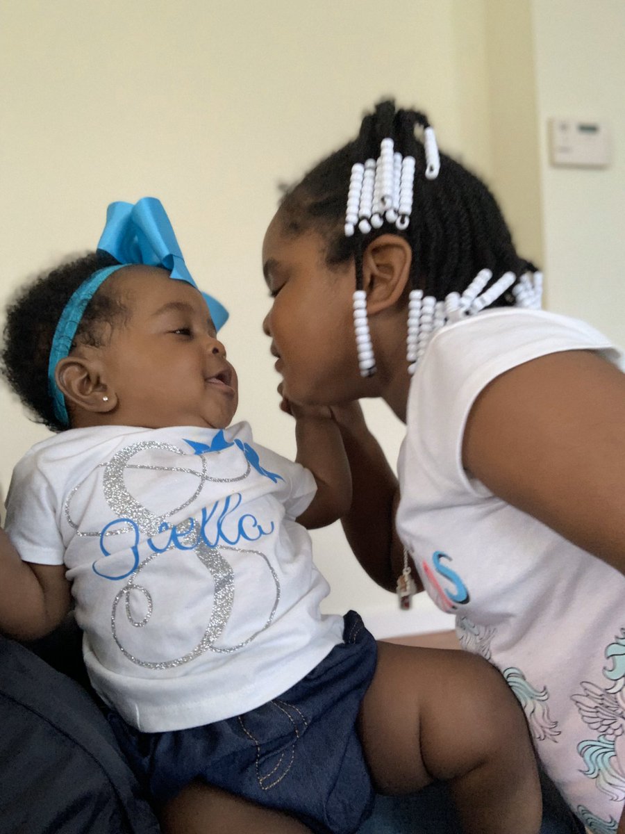 owellrel's tweet image. Stella G and Arielle Janae 💝💖#girldad #girlsdad