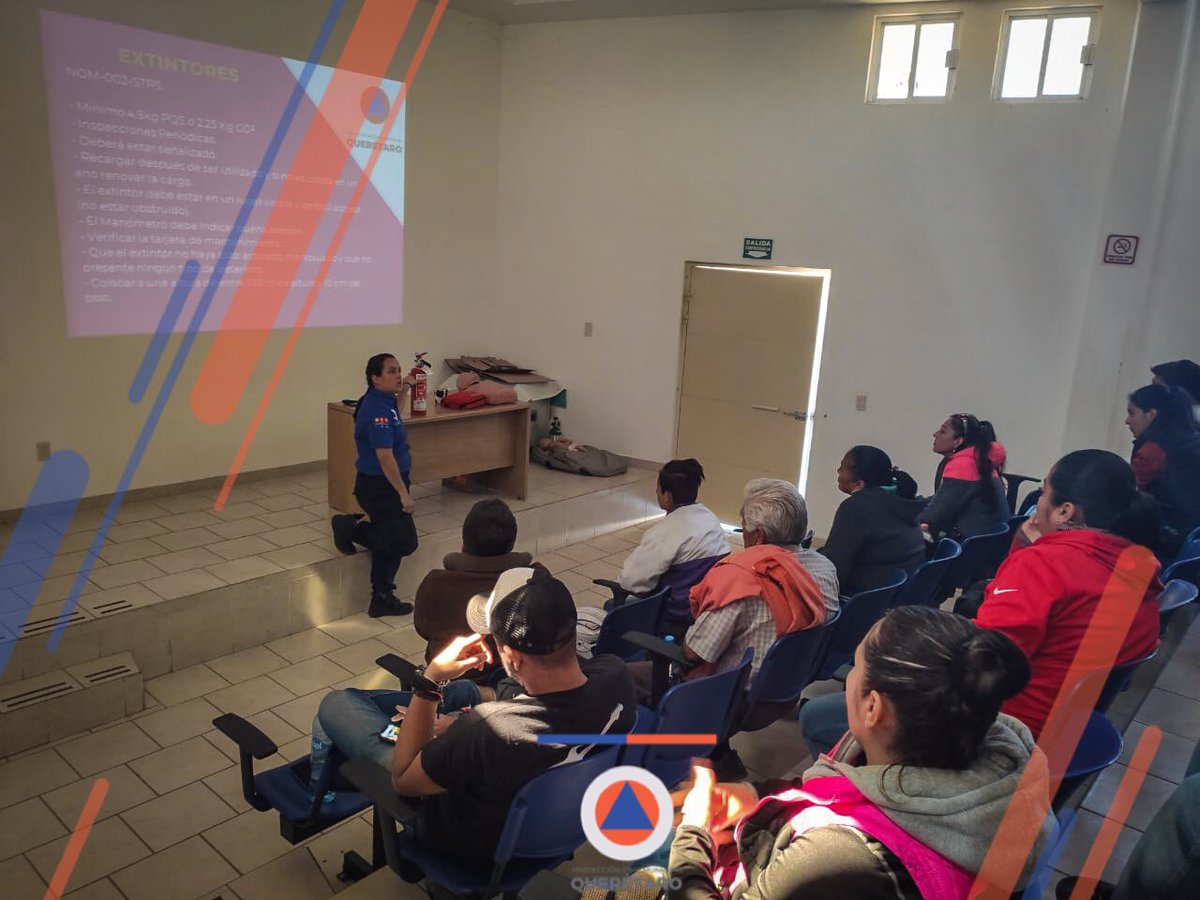pcmqro's tweet photo. #CursoIntegralDeProtecciónCivil ✅
El día de ayer en nuestro 🌳 Parque “Querépolis”, impartimos #CursoIntegral a ciudadanos que buscan la obtención de su Visto Bueno de Bajo y Mediano Riesgo. 👉🏻https://t.co/I9qenlaym2
#ProtecciónCivilLoHacemosTodos
#JuntosHacemosLaDiferencia https://t.co/eHfDIFKEbh