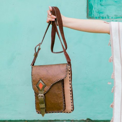 TheLABAntiMall's tweet photo. Catch @culturalfibers at Mojave Flea on Sunday, Feb. 9th, from 10am-5pm! Their space will be filled with women's fashion &amp; traditional handbags produced in Guatemala and Mexico.

PC: @culturalfibers https://t.co/RXXG4iAcXN