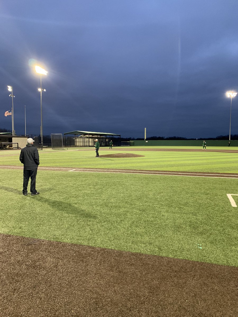 cmueaglesBSB's tweet photo. A big thanks to @MelissaBaseball for the great hospitality and letting our guys get a quick practice in! Two days until game day! #TakeFlight https://t.co/rIjNVd1x9P