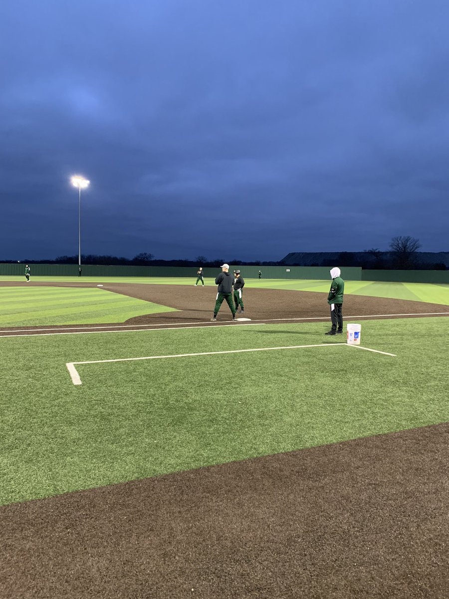 cmueaglesBSB's tweet photo. A big thanks to @MelissaBaseball for the great hospitality and letting our guys get a quick practice in! Two days until game day! #TakeFlight https://t.co/rIjNVd1x9P