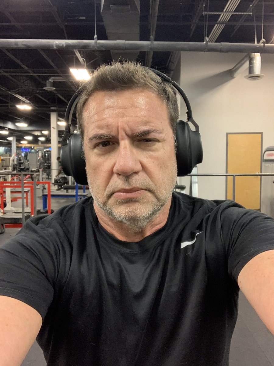 Even on a mean mug #HulkSmash kinda day these #interstellar <a href="/Malektronic/">Malektronic</a> #bluetooth #wireless headphones #SoundsPerfect and ah yes music calms the savage.  To a degree. #Worksgottagetdone #nomatterwhat