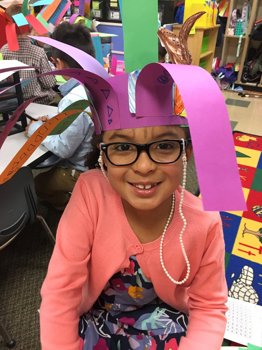 ATeachMoore's tweet image. We had a great day of learning while celebrating the 100th day of school. @eprayzorelem @dentonisd @One_and_Ready #Moorefunlearninginfirst #AlwayslearningMoore