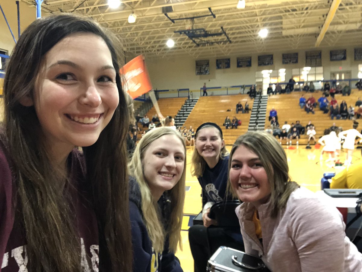 brookebrunner's tweet photo. @SAAC_MSJ some Women’s Volleyball players supporting the Women’s Basketball team https://t.co/BV6yvxry3r