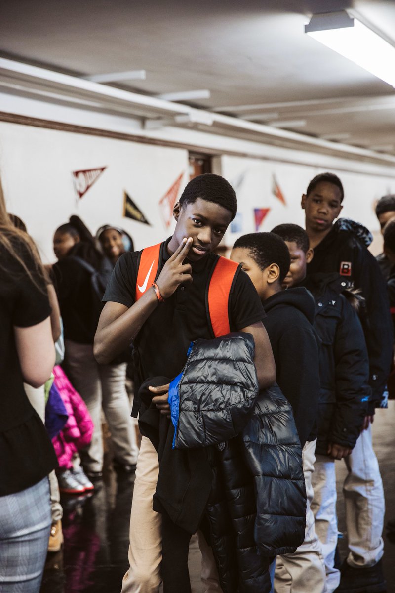 FrazierPrep's tweet photo. Nothing says #FrazierPride like our students! Those smiles, these hearts, it’s why #FrazierMatters! Have you followed us on IG and Fb (@FrazierPreparatoryAcademy) Join the cause! Why does #Frazier matter to you? | #OurSchoolHasASoul | #SaveOurSchool! https://t.co/rDNRuEXaHu