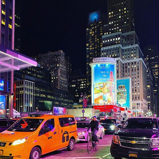 nicolecherie's tweet photo. #newyorkstateofmind https://t.co/SS8P1oc4V6 https://t.co/7vUhrLCkb9