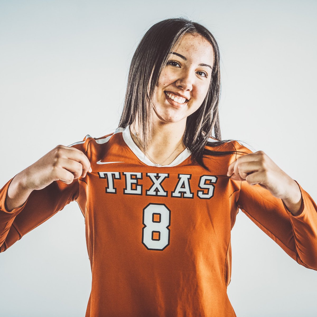 TexasVolleyball's tweet photo. Nalani and Naomi were both named PrepVolleyball All-Americans! 🤘 https://t.co/k5pqdakLAo