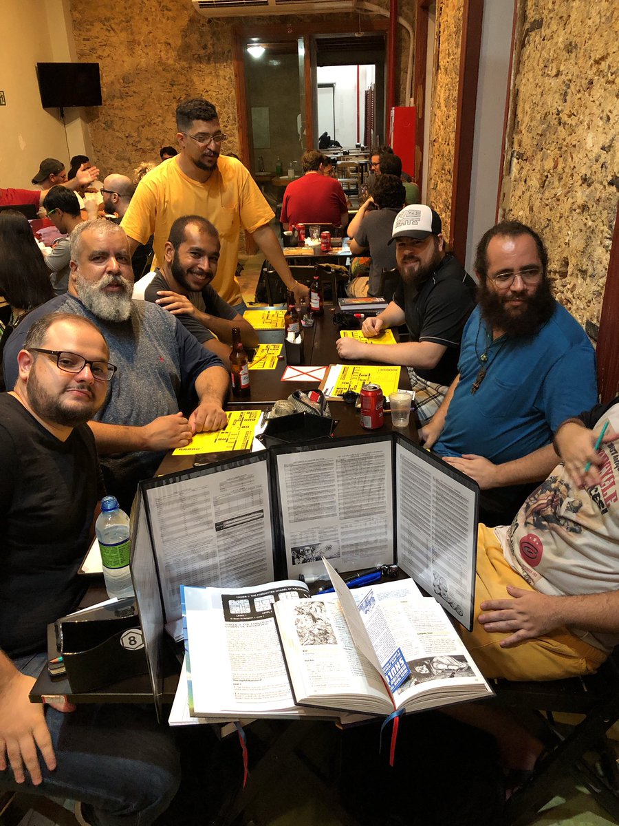 diogo_oldskull's tweet photo. Playing some #OldSchoolEssentials using the #Highfell #MegaDungeon! 7 players explores part of one of the towers, luckily survived an encounter with a Carrion Crawler and 6 Giant Vultures while managing to recover valuable tomes and some coins. No deaths as I rolled really badly! https://t.co/6HY1SRXEyc