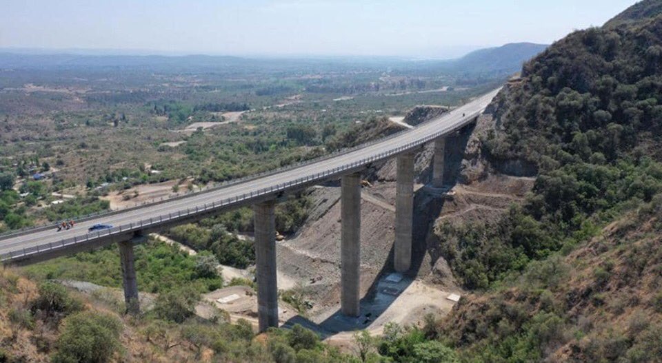 turismocba's tweet photo. 😍 Postales de la Bajada de las Altas Cumbres, camino que une  Falda del Cañete (próximo a Falda del Carmen) con el distribuidor Copina, que vincula el camino con el Valle de Traslasierra. #Verano2020 #CórdobaUnAmor https://t.co/1ekUn6kxKK