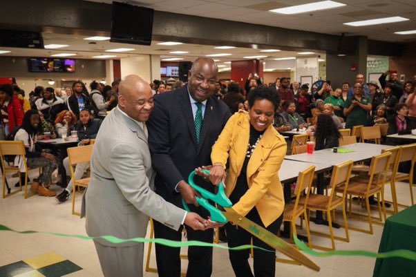 dklove's tweet photo. Today, KSU hosted the grand opening of its new dining locations collectively named 86 + Mane, featuring Starbucks, WOW American Eats and Jump Asian Express. 
#KSUForward https://t.co/V8HY1LTTew