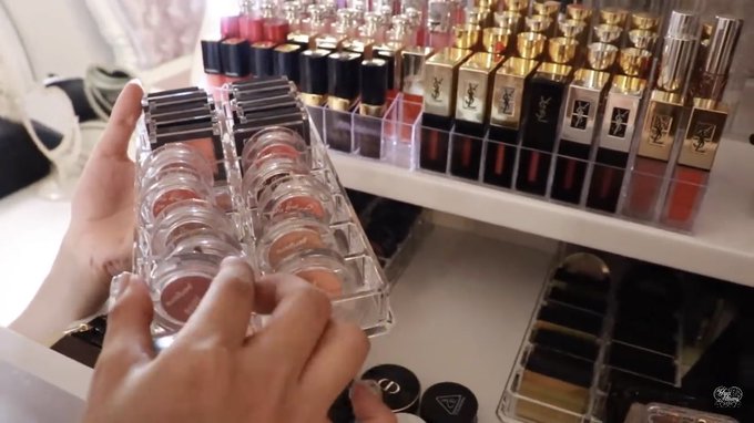 三 上 悠 亜 マスカラ 下地